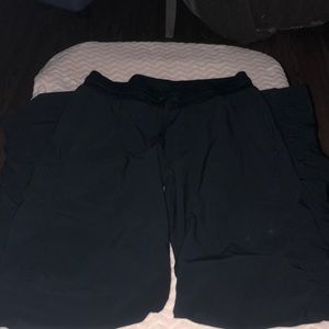 UNDER ARMOUR joggin pants